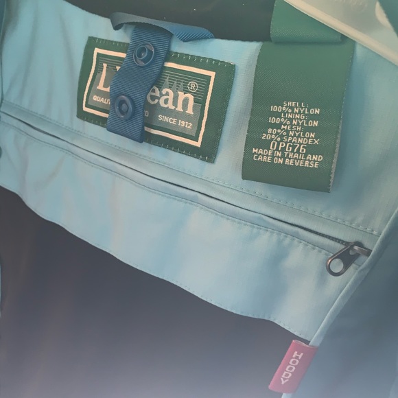 LL Bean Ladies Ski Jacket - Picture 3 of 6